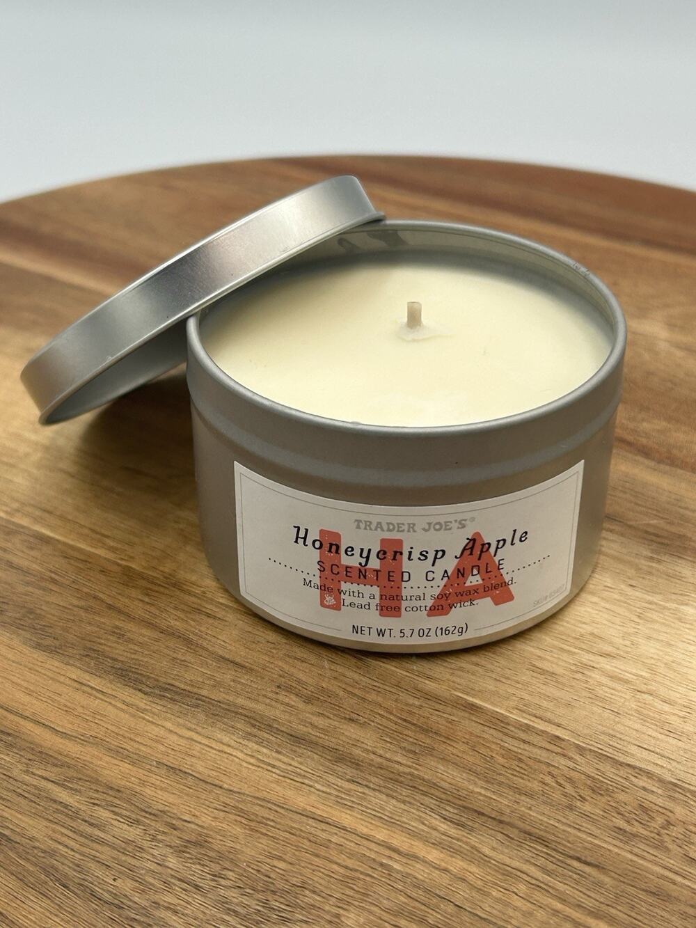 Trader Joe's Honeycrisp Apple Candle Scented Tin 5.7oz HA Scent 20 hrs Burn Time